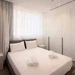 Villa Luxury Beachfront - Rooftop Jacuzzi, Sunrise