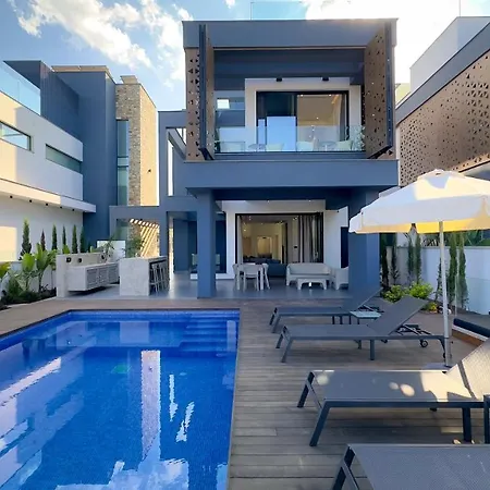 Willa Sunrise Beachfront - 3 Paralimni