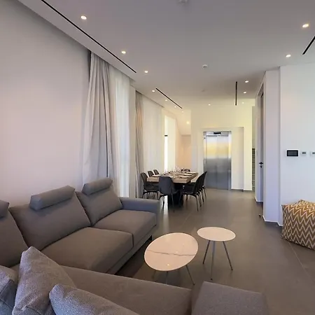 Sunrise Beachfront - 3 * Paralimni