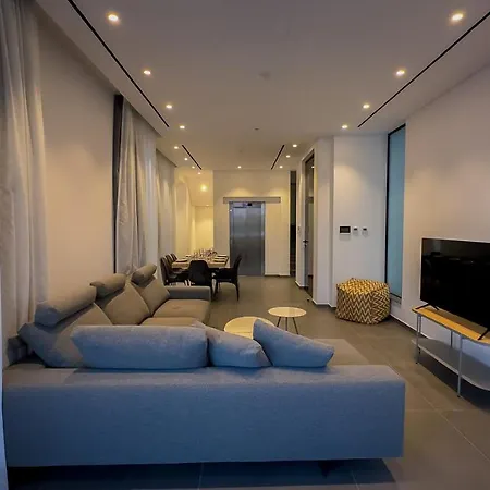 וילה Luxury Beachfront - Rooftop Jacuzzi, Sunrise *