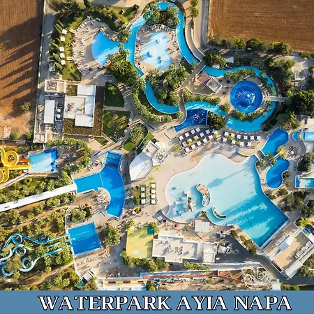 Vila Luxury Beachfront - Rooftop Jacuzzi, Sunrise Paralimni