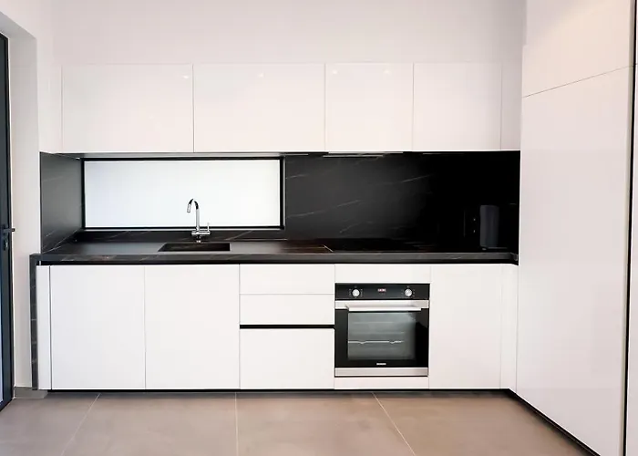 Luxury Beachfront - Rooftop Jacuzzi, Sunrise *