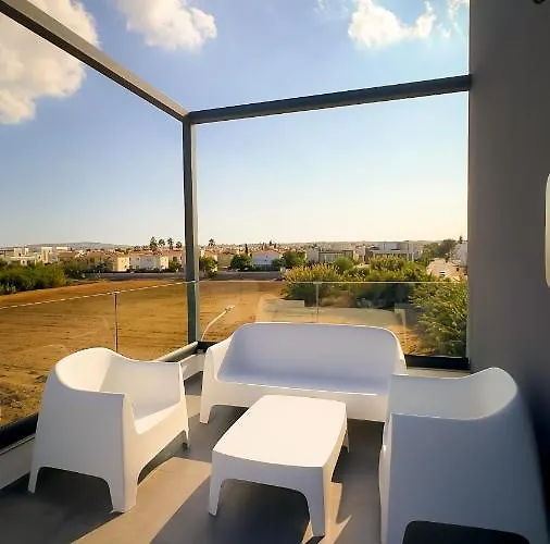 Luxury Beachfront - Rooftop Jacuzzi, Sunrise *