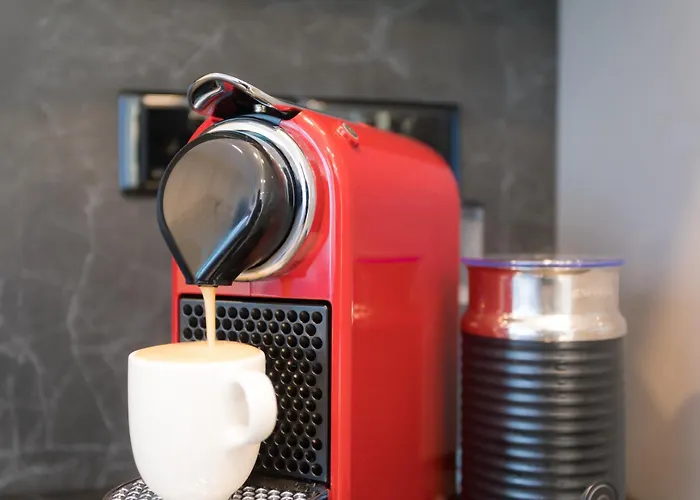 Vila Luxury Beachfront - Rooftop Jacuzzi, Sunrise